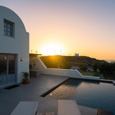 Saint John Oia-Villas With Private Heated Pool Bagian luar foto